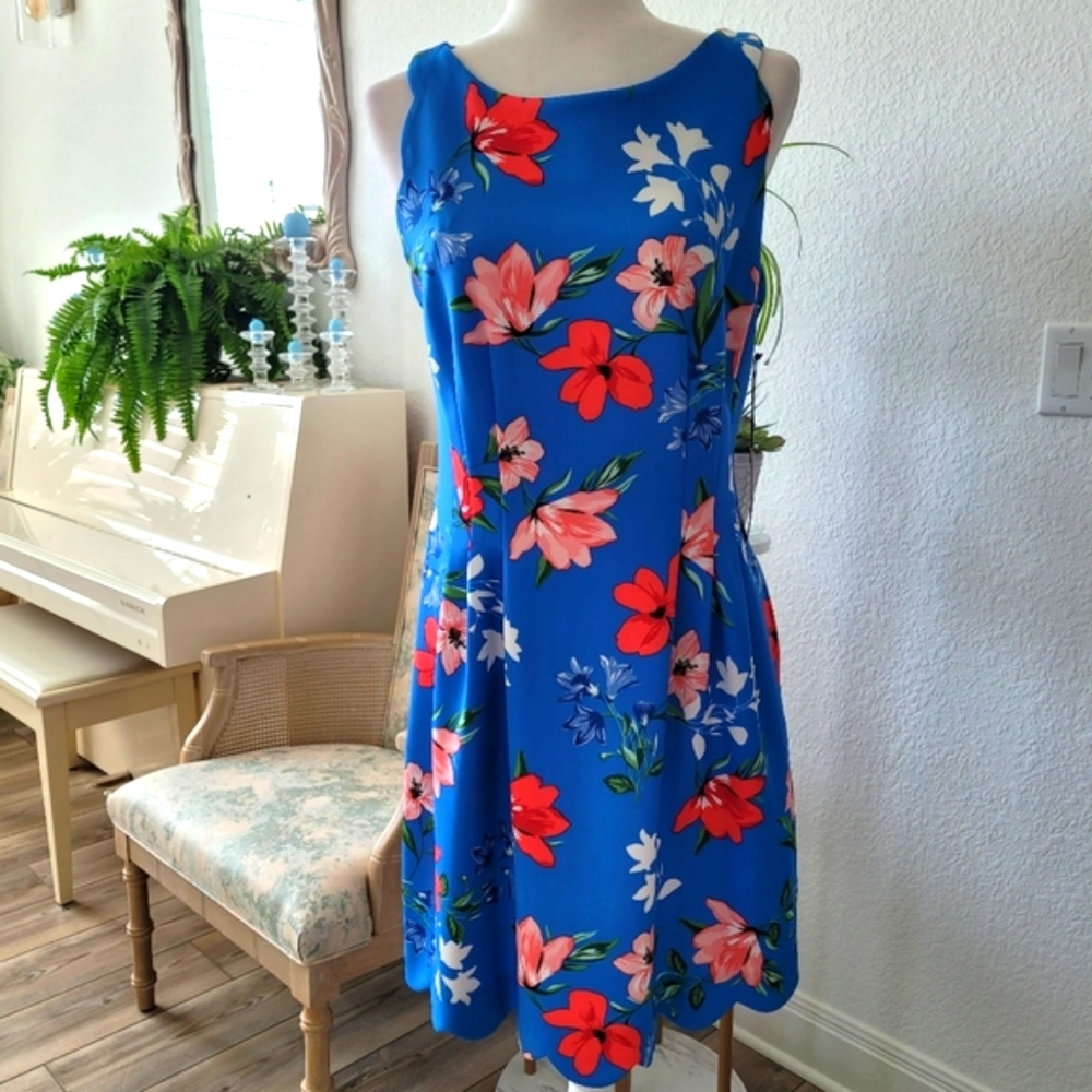 NWT Vince Camuto Blue Floral Fit-Flare Dress Sz 12